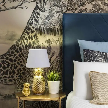 Unika Homes & شقة