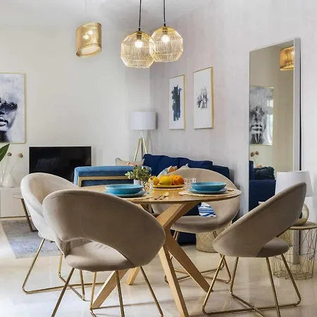 Unika Homes & *