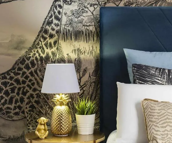 Unika Homes & شقة